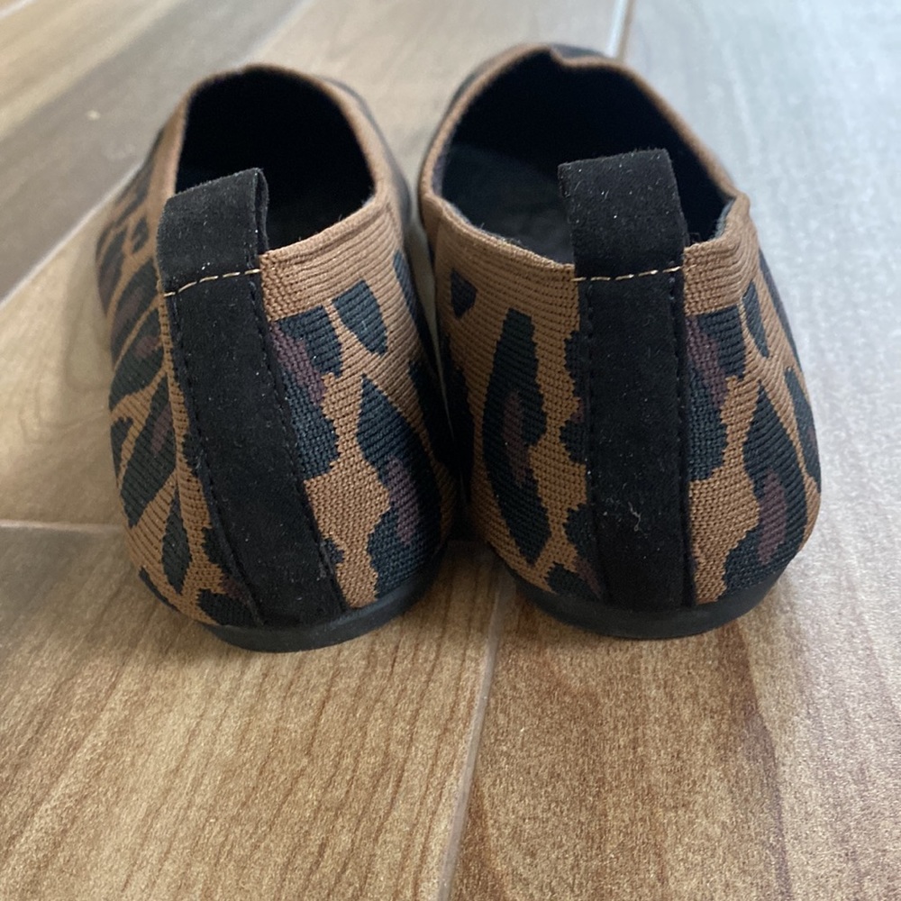 Leopard Flats - Picture 3 of 4